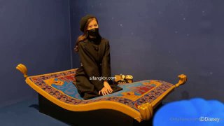 漂亮国模接拍 换到第三套服装时就开始自慰